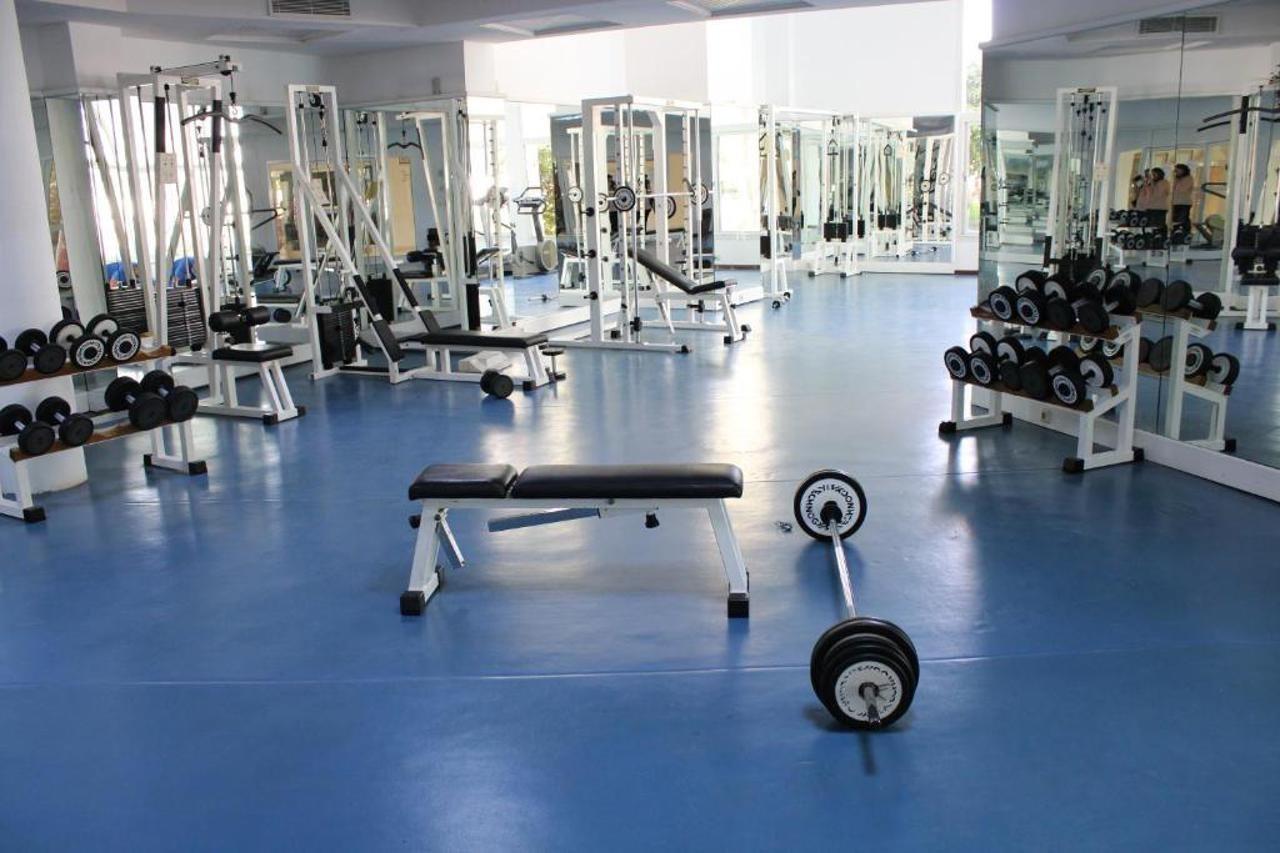 El Mouradi Gammarth Hotel Eksteriør billede A typical gym