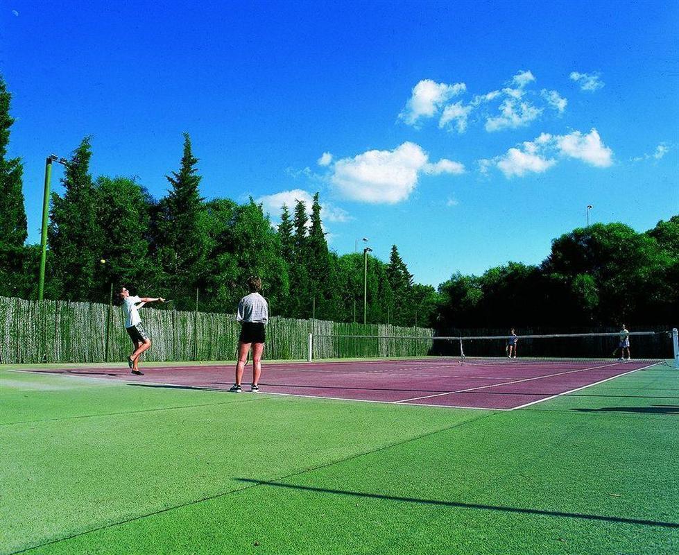 El Mouradi Gammarth Hotel Eksteriør billede Tennis at the University of Roehampton