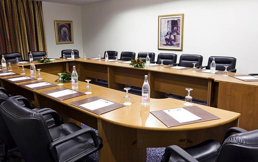 El Mouradi Gammarth Hotel Eksteriør billede A boardroom